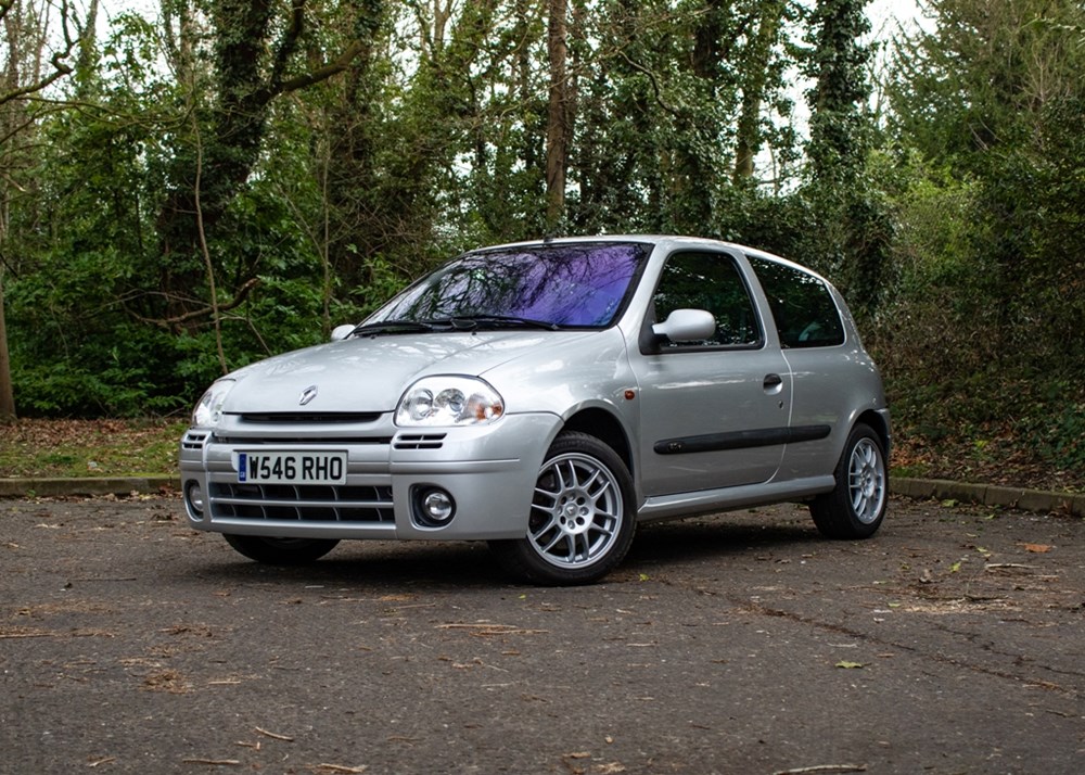 Clio Sport Models Explained - Clio 2 RS 172 Phase 1